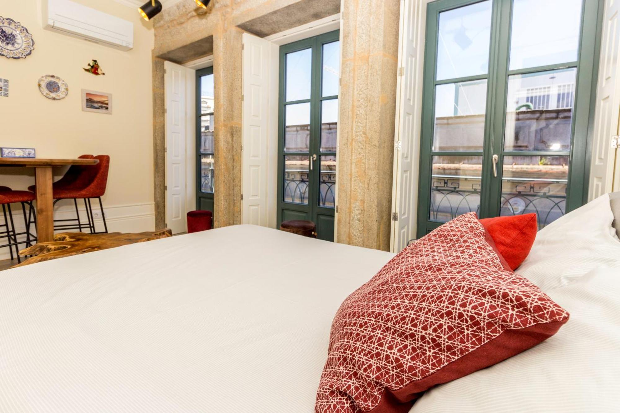 Guest H4U - Flores Lello City Center OOporto Extérieur photo